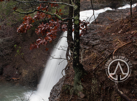 Sugarloaf Lake Falls